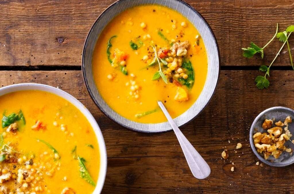 Turmeric, Lentil and Spinach Soup